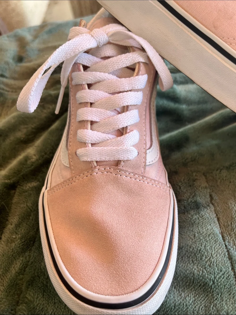 Vans Women's Low-Top Sneakers in Light Pink and White